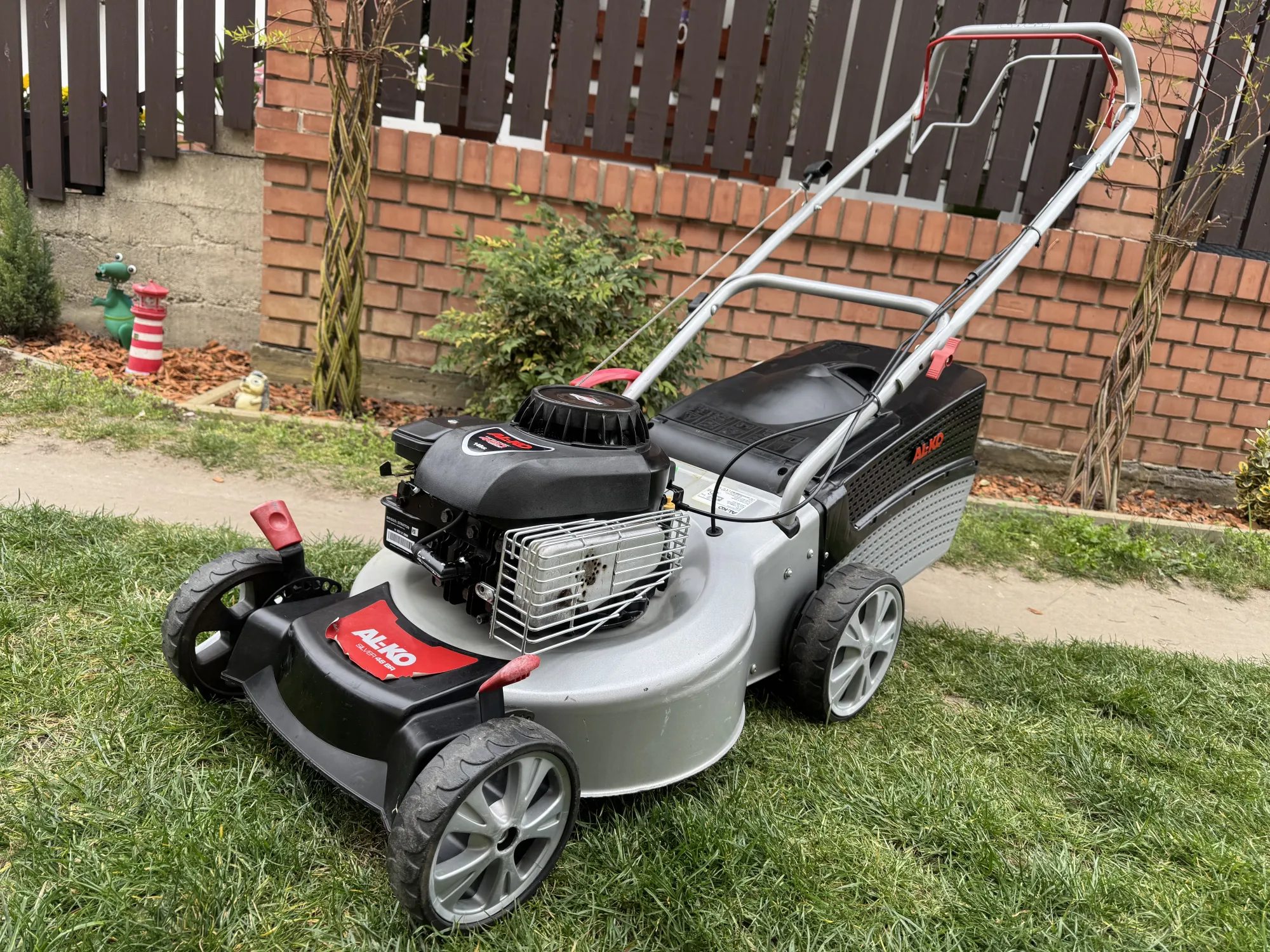 Al-KO Briggs önjárós fűnyíró - Racsni